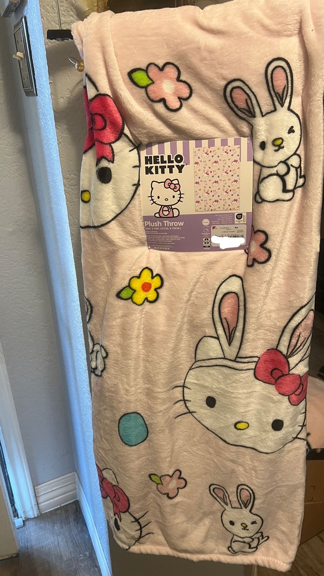 Hello Kitty blanket