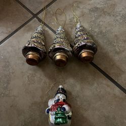 Christmas Decorations Tree Each $3