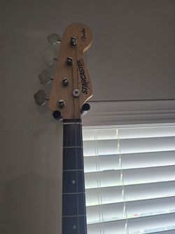 Fender Starcaster Bass