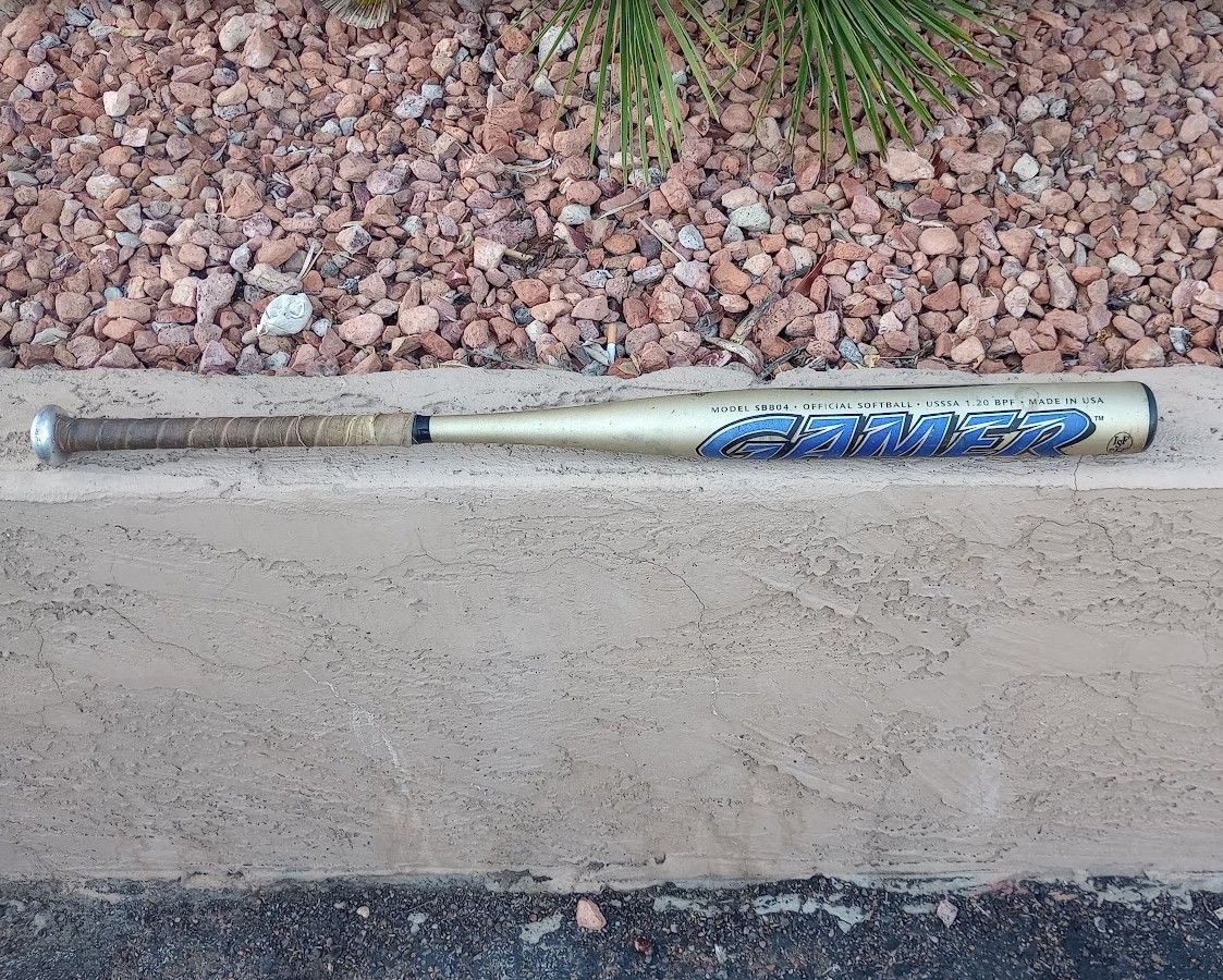 Louisville Slugger "Gamer" Softball Bat 34" 28 Oz