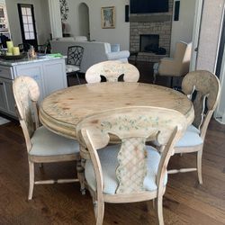 Solid Wood Dining Room Table With 4 Matching Chairs 
