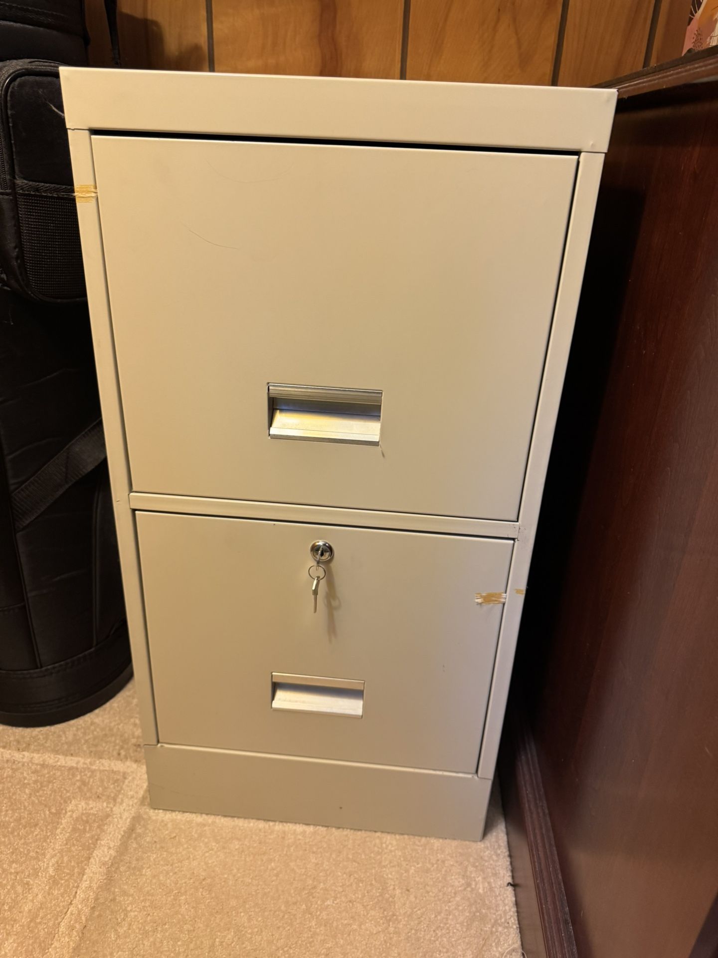 File Cabinet With Key