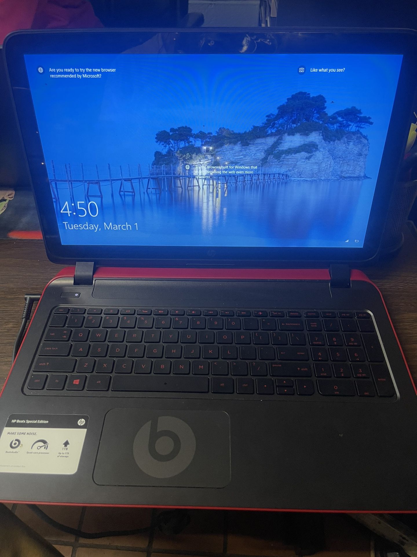 15.6” HP Special Edition Beats Laptop 15-P030NR