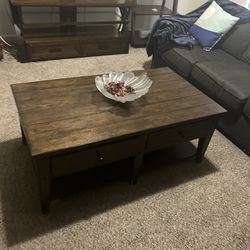 Jeromes Wood Coffee Table With Storage 