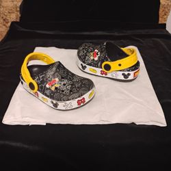 child's Mickey mouse light up Crocs