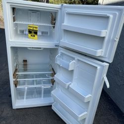 Vissani NEW 18 Cubic Refrigerator Fridge Freezer With Dent Free Local Delivery/30 Day Warranty 