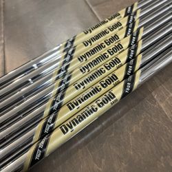 TRUE TEMPER Dynamic Gold Tour Issue S400 Iron Shafts