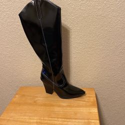Black Boot