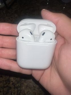 AirPods