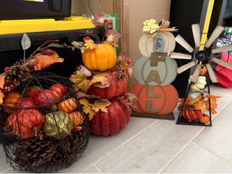 Thanksgiving Decor