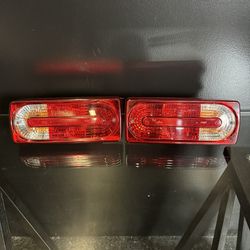 Genuine Mercedes Tail Light Assembly Pair RH/LH G63 G Wagon (contact info removed)/(contact info removed)