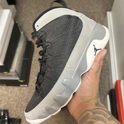 Jordan 9 Retro Particle Grey (size 8.5)