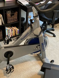 TSUNAMI PRO COMMERCIAL INDOOR CYCLE