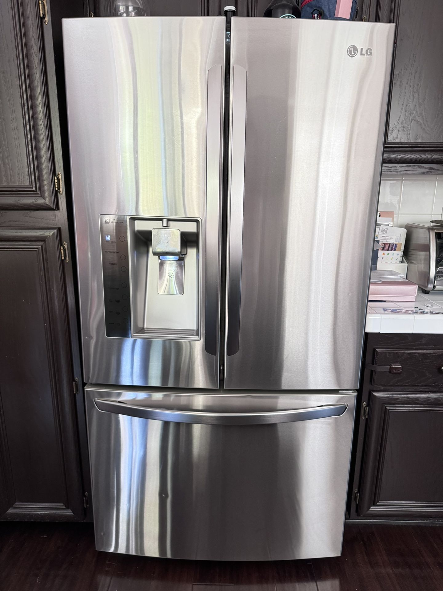 Refrigerator LG