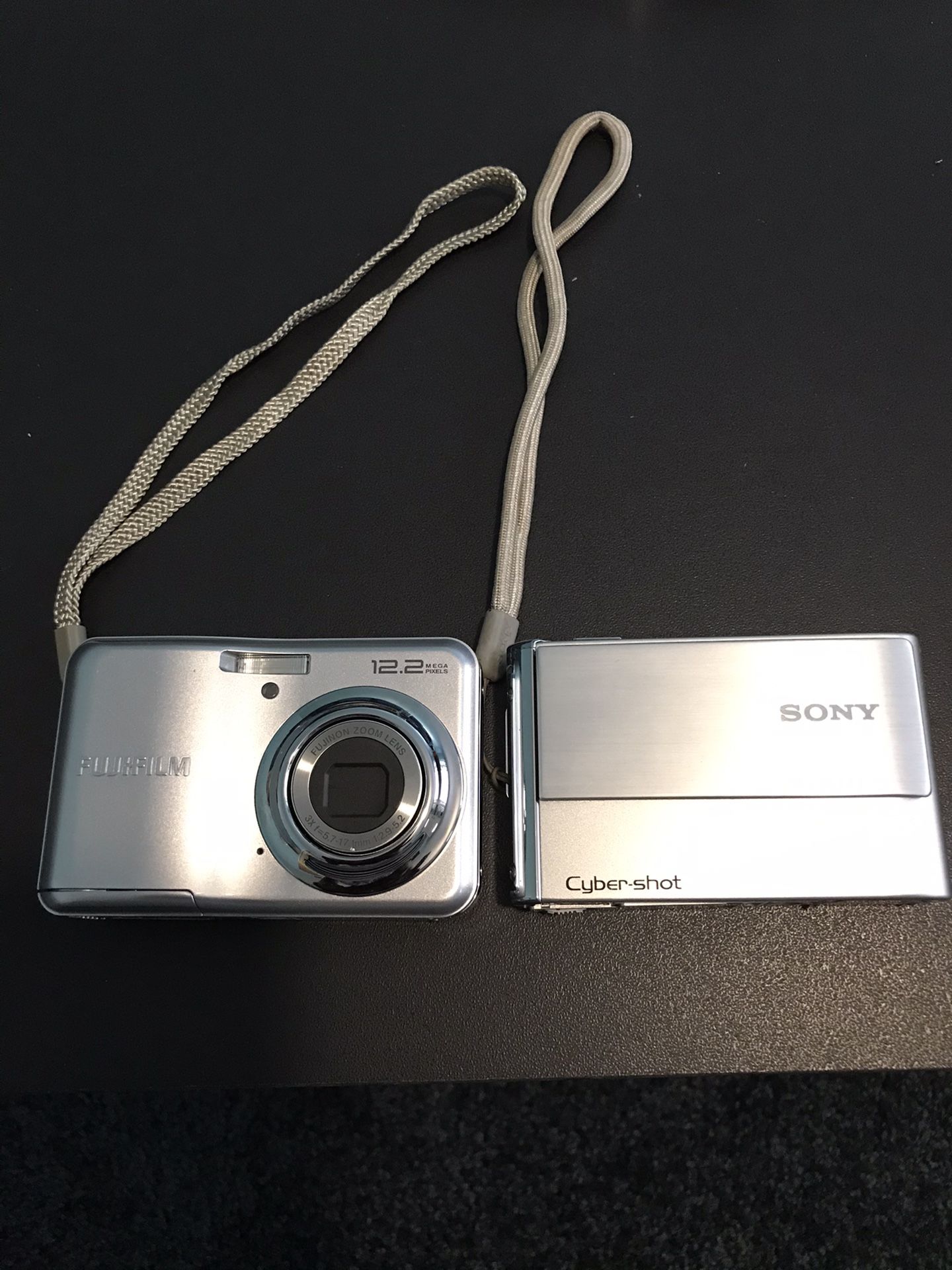 Digital cameras for sale