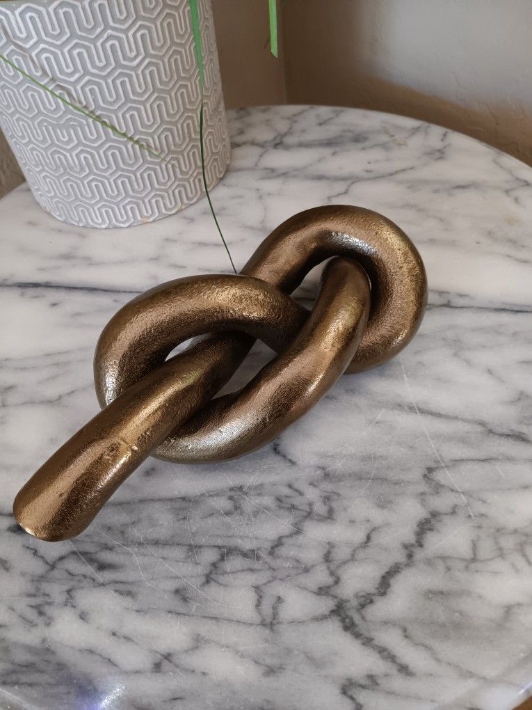 $12 Modern Style Metal Love/Pretzel Knot Sculpture Brass Finish.