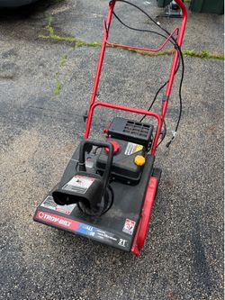 Troy-Bilt Squall 2100 21” Snow Blower  Selling as-is. I’m not sure if it currently runs because I haven’t tested it recently.