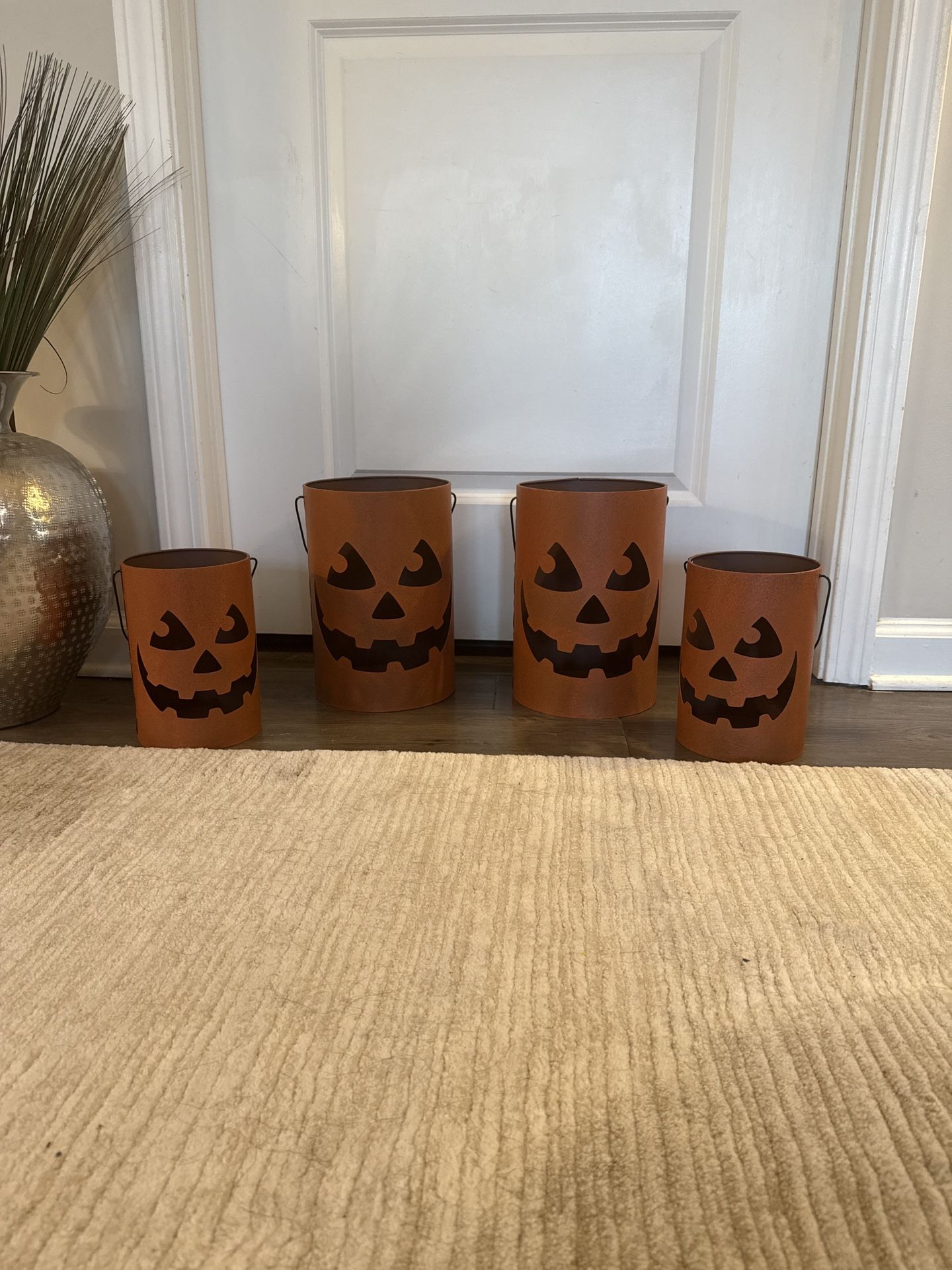 Set Of 4 Pumpkin Lanterns 