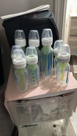 De Brown Plastic Bottles