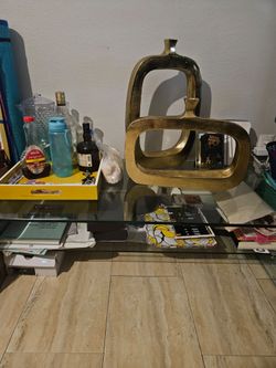 Glass coffee table - Must be gone by 11/1
