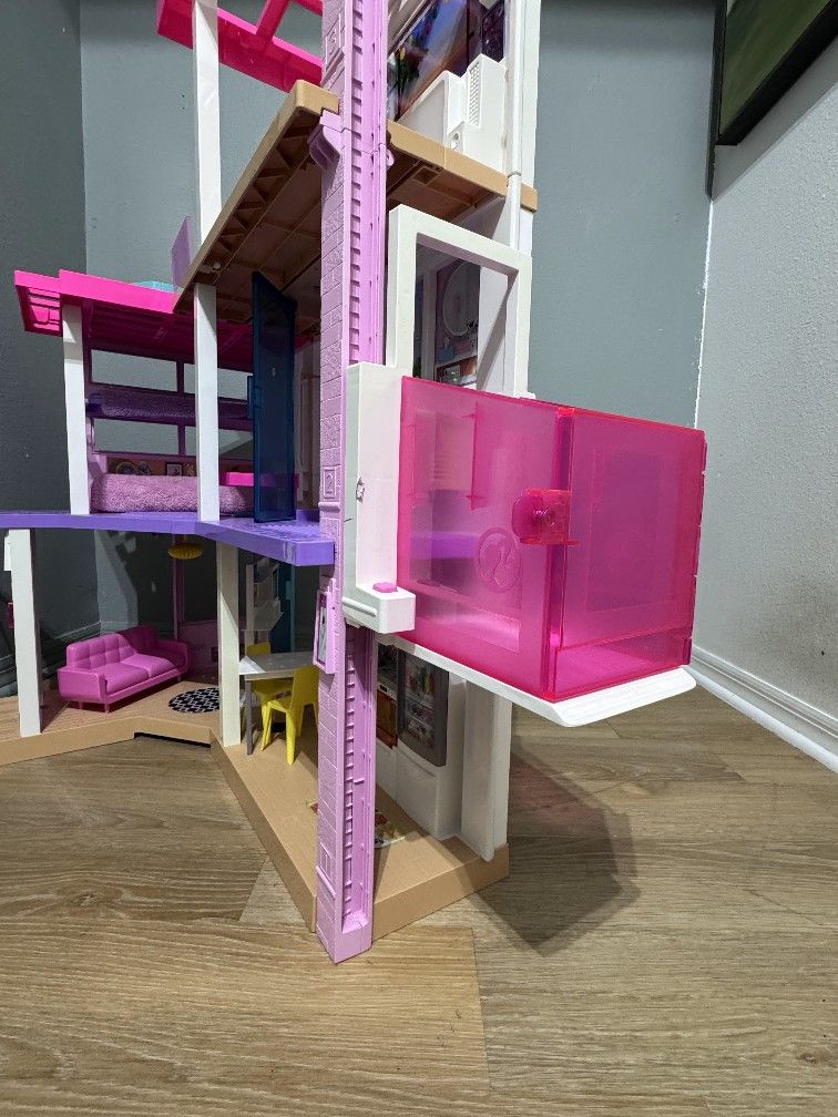 Barbie Dream House