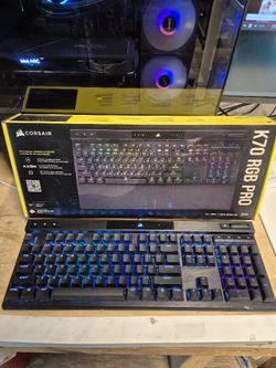 Corsair K70 RGB PRO Wired Mechanical Gaming Keyboard sn 3 (CHERRY MX RGB Speed Switches: Linear and Rapid, 8,000Hz Hyper-Polling, PBT DOUBL