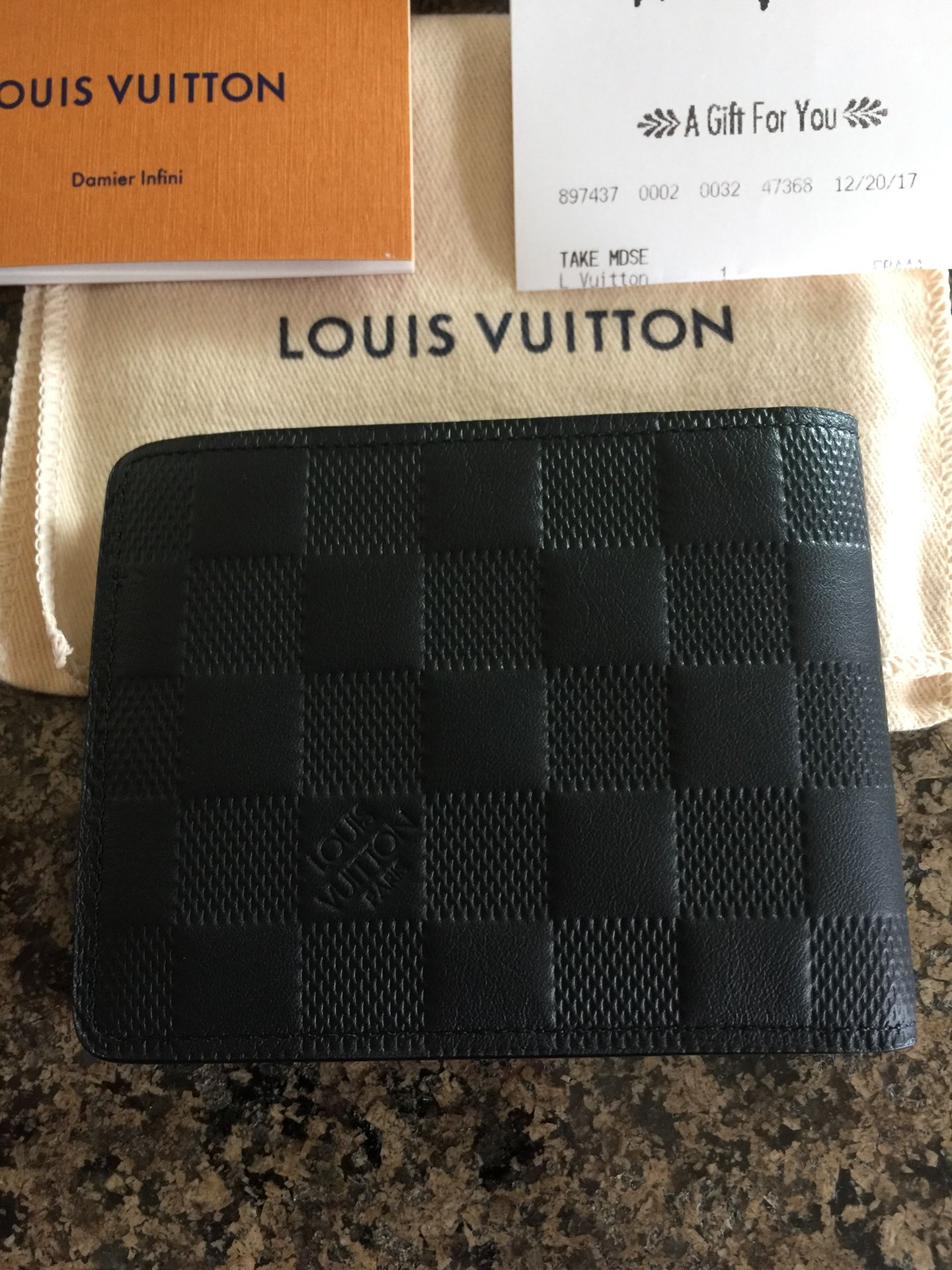 NO.60930  Lv wallet, Louis vuitton monogram, Louis vuitton damier
