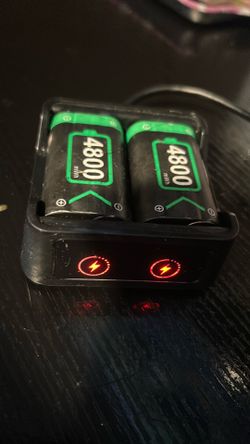 Xbox Battery Packs And Battery Charger