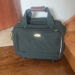 Ricardo Vintage Dark Green Suitcase In Great Condition