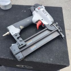 Porter Cable Brad Nail Gun 2in. Works Perfect