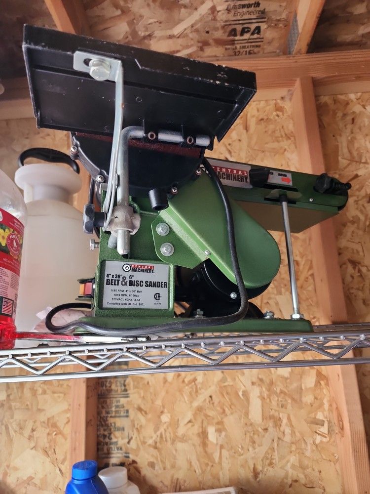 Central Machinery Belt And Disc Sander