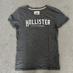 Hollister Women’s T shirt (Size L)