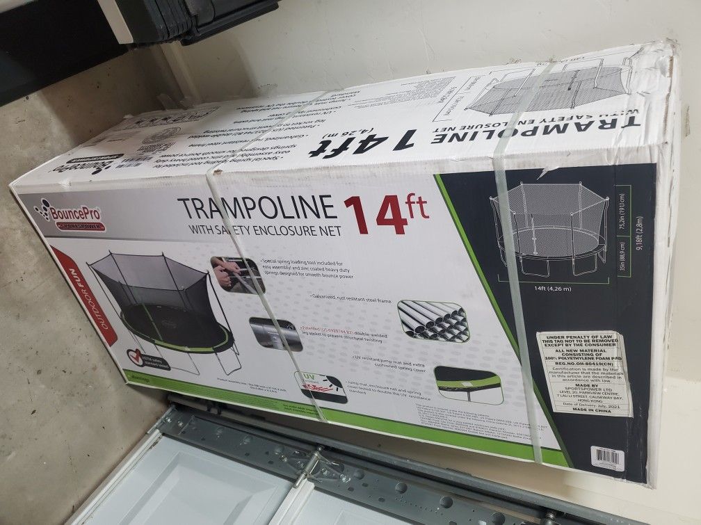 14FT TRAMPOLINE WITH NET