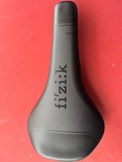 Fizik Tiaga Saddle