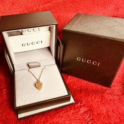 Gucci 18 k Yellow Gold Necklaces With Heart Charm