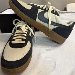 Nike Shoes Size 9.5 New