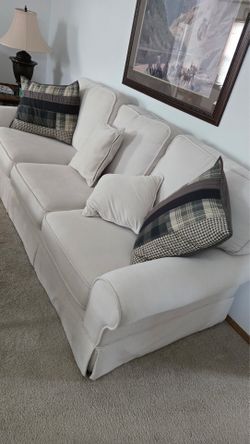 **MUST SELL** PRICE DROP-Sofa set, Sofa + Armchair + Ottoman Full Set - 3PC Excellent Condition!