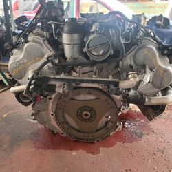 2010/11 Audy Q7 4.2 engine Assembly $3200 Vin V On 5th