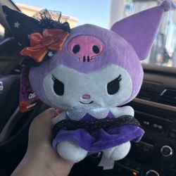 Kuromi plushie 