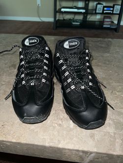 Black Air 95s (Nike)