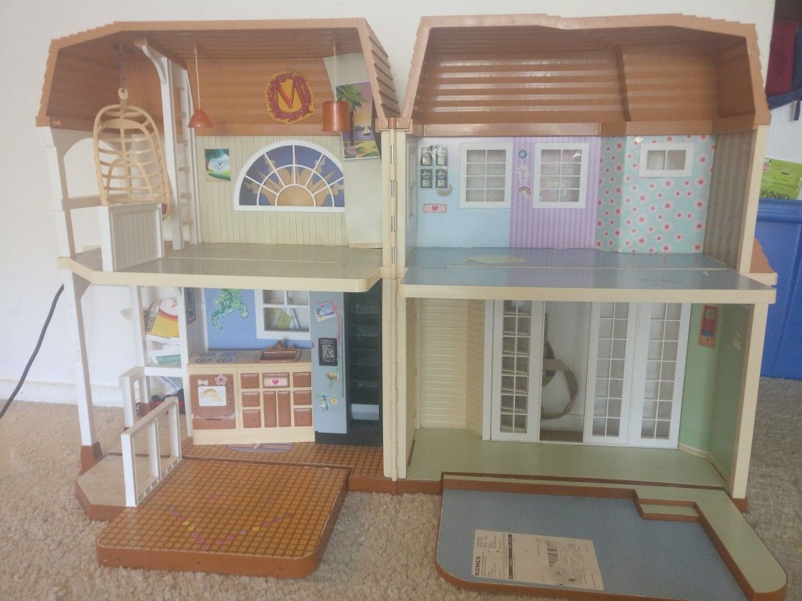 Doll house