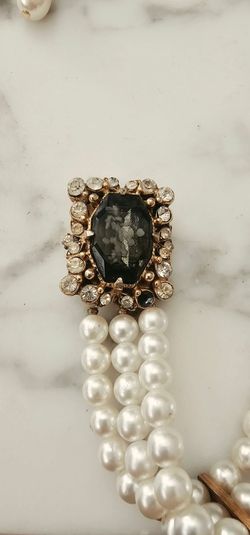 Vintage Signed Florenza 3-Strand Faux Pearl Rhinestone Bracelet – 6"