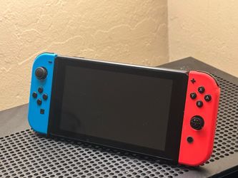 Nintendo Switch – Blue & Red Joy-Cons