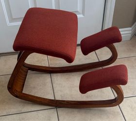 Mid Century Modern Westnofa Balans Variable Kneeling Chair – Original Norwegian Ergonomic Bentwood Chair in Red Upholstery