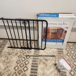 *** BABY GATE - BRAND NEW ***