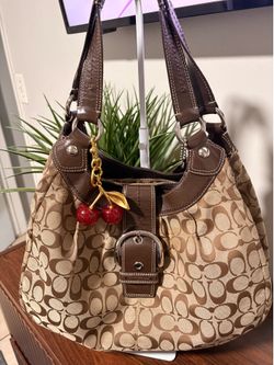 Vintage coach lynn purse