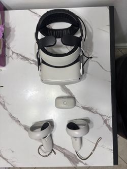 Meta Quest 2 VR Headset