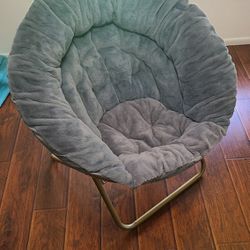 Accent Saucer Chair 