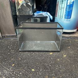 Fish Tanks / Aquariums 20gal/50gal -With Tops And Extras 