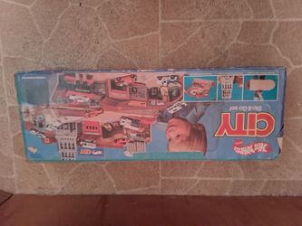 Vintage Hot Wheels City, Sto and Go set